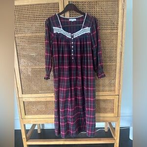 Eileen West Plaid Holiday %100 cotton Nightgown (small)